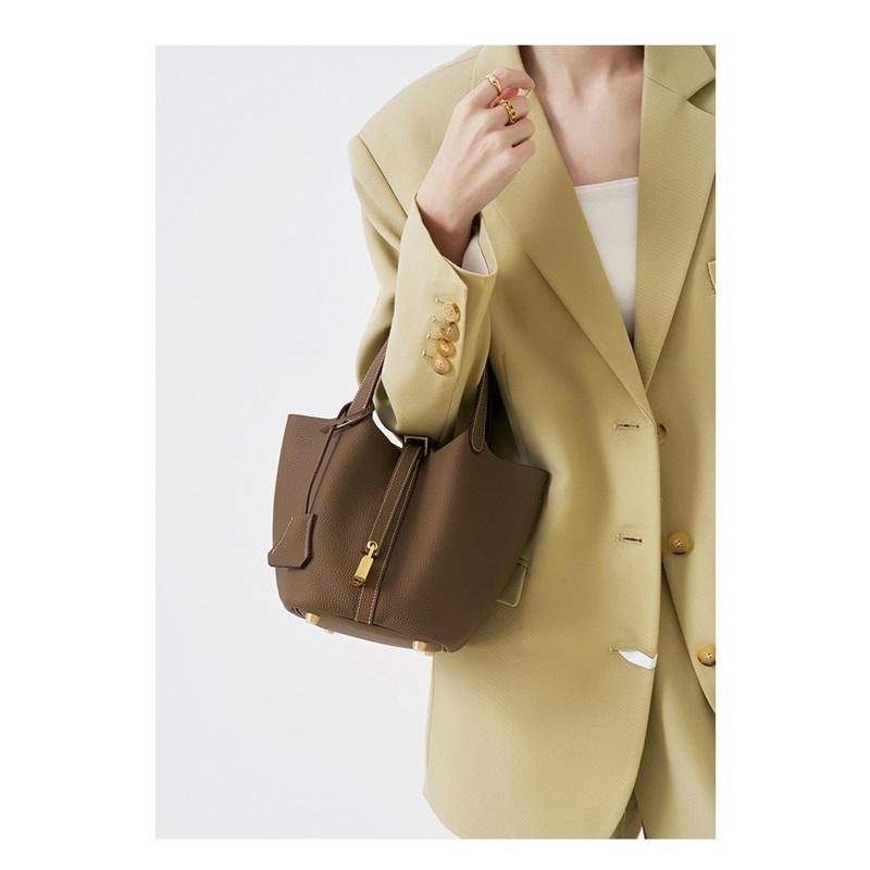 High End Leather Bucket Bag Large Capacity Messenger Bag Female Vegetable Basket Handbag Mommy Bag Bridal Wedding Bag