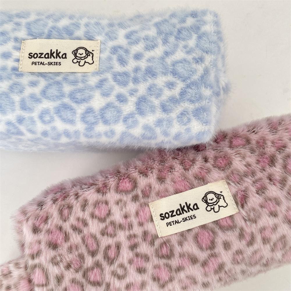 Ins Retro Leopard Plush Handheld Makeup Bag Female Cosmetic Bag Students Toiletry Bag High Beauty Pencil Case Stationery Pouch