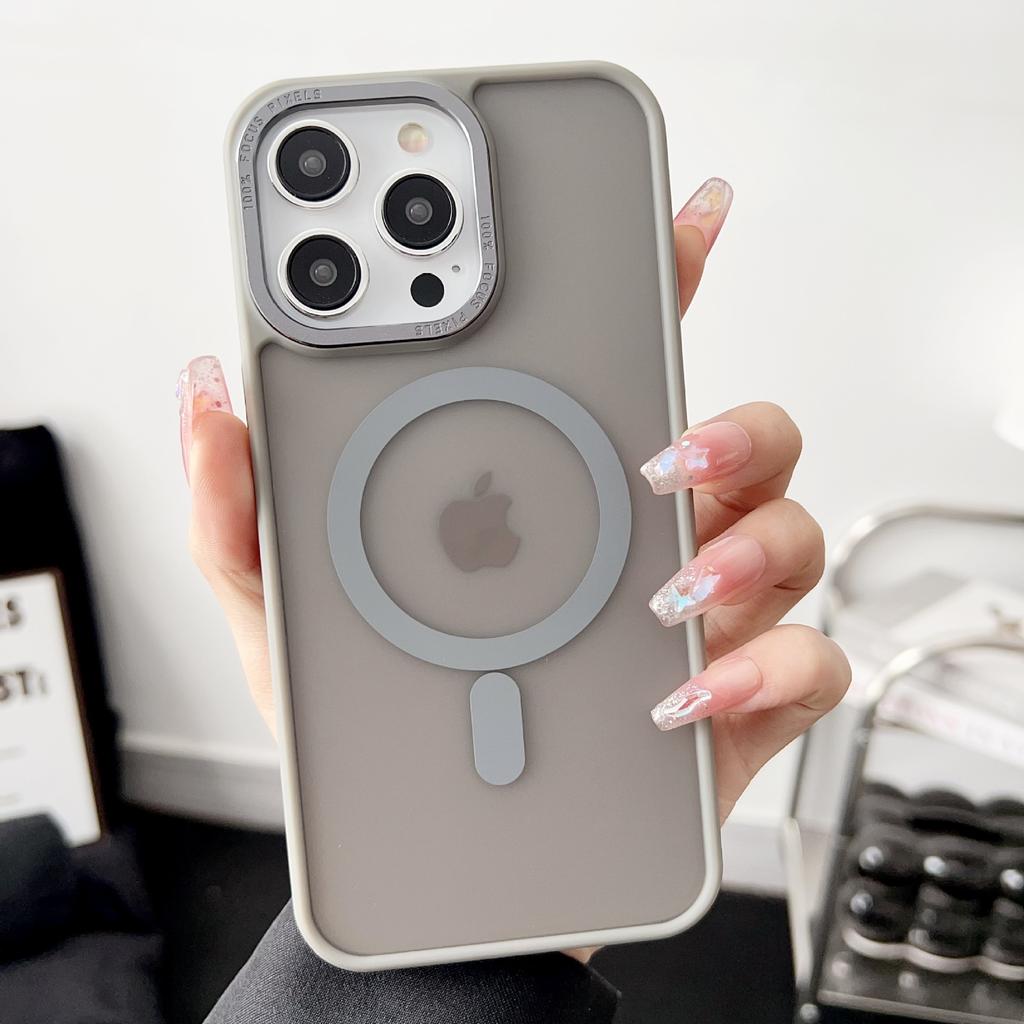 Strong Magnetic Attraction Is Suitable for Apple 14PROMAX Phone Cases, IPhone15 Matte Phone Cases 13