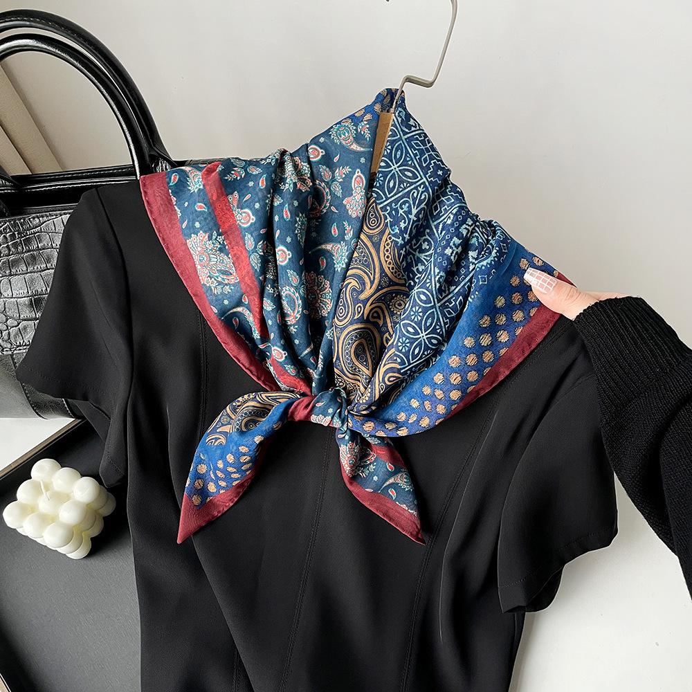 Literary square scarf silk scarf women s retro cashew cotton silk printed silk scarf women s decorative ethnic style scarf shawl scarf 70*70cm