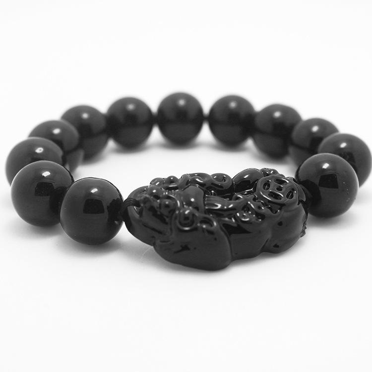 Street Stalls Offer Imitation Obsidian Pixiu Cross-Border Bracelets