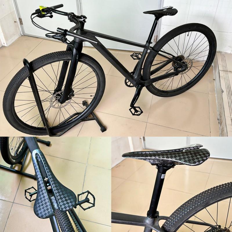 Ultra-Light Carbon Fiber Bicycle Saddle Road Mountain Folding Bikes 70g Universal Seat