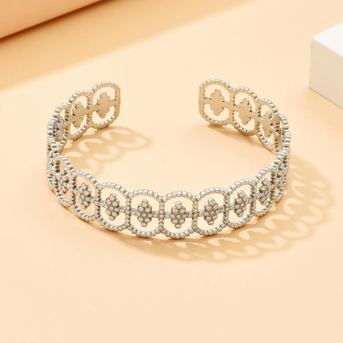 Romantic Retro Hollow Lace Stainless Steel Open Bangle - Elegant Flower Design for Women’s Jewelry