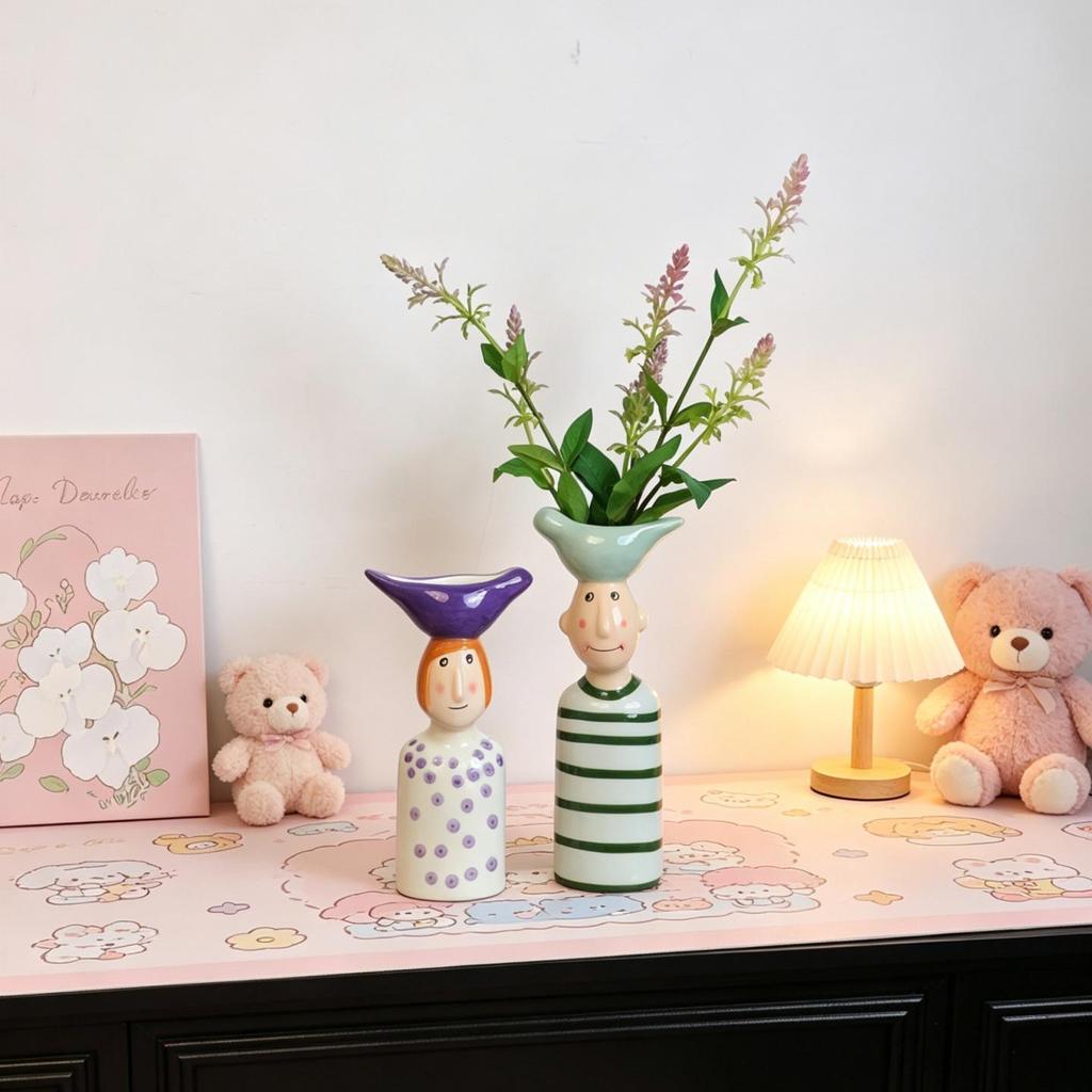 Künstlerische kleine Keramikvase für Zuhause oder Bürodekoration - Perfekt für Trockenblumen