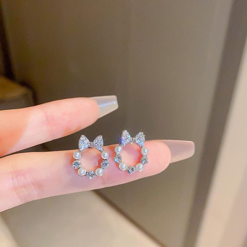 High-end wheat ear zircon ear buckle year-old niche fashion design earrings popular versatile temperament earrings