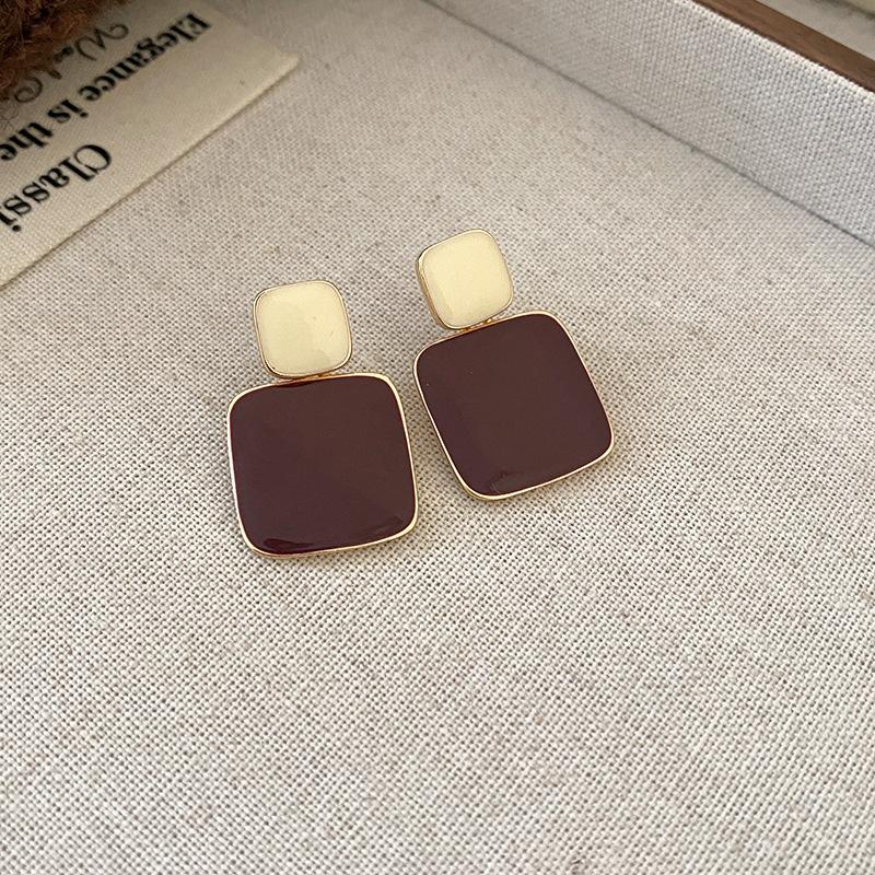 

Серьги-капли овальной геометрической формы для женщин, французские ретро, легкая роскошь, серьги-капли, модные, с высоким чувством стиля, антикварный циркон, подарок