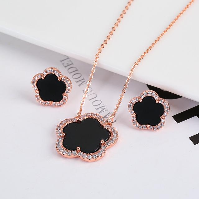 Top Quality Women Girls Five Leaf Flower Set Necklace Earrings Fashion Luxury Natural Stone Shell Set High Quality Zircon Gifts