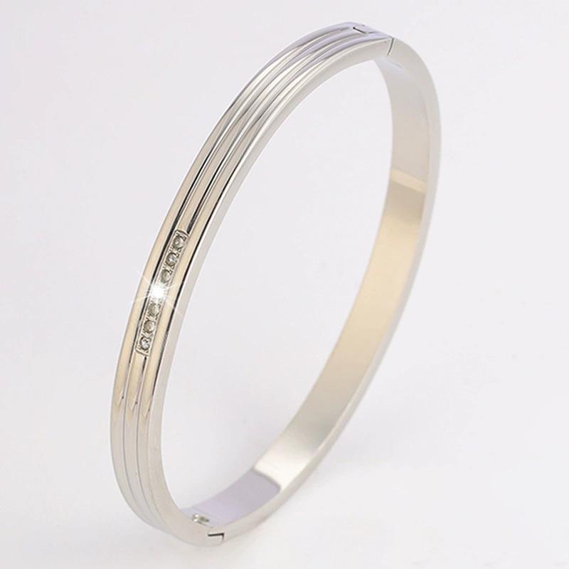 Starry Sky Women's Titanium Steel Bracelet - Non-Fading, Versatile, Full Diamond Stainless Steel, High-End Silver Fashion Accessory