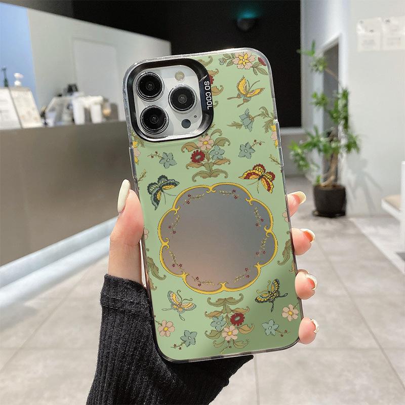 The World in The Forbidden City for Apple for IPhone16pro Mobile Phone Case