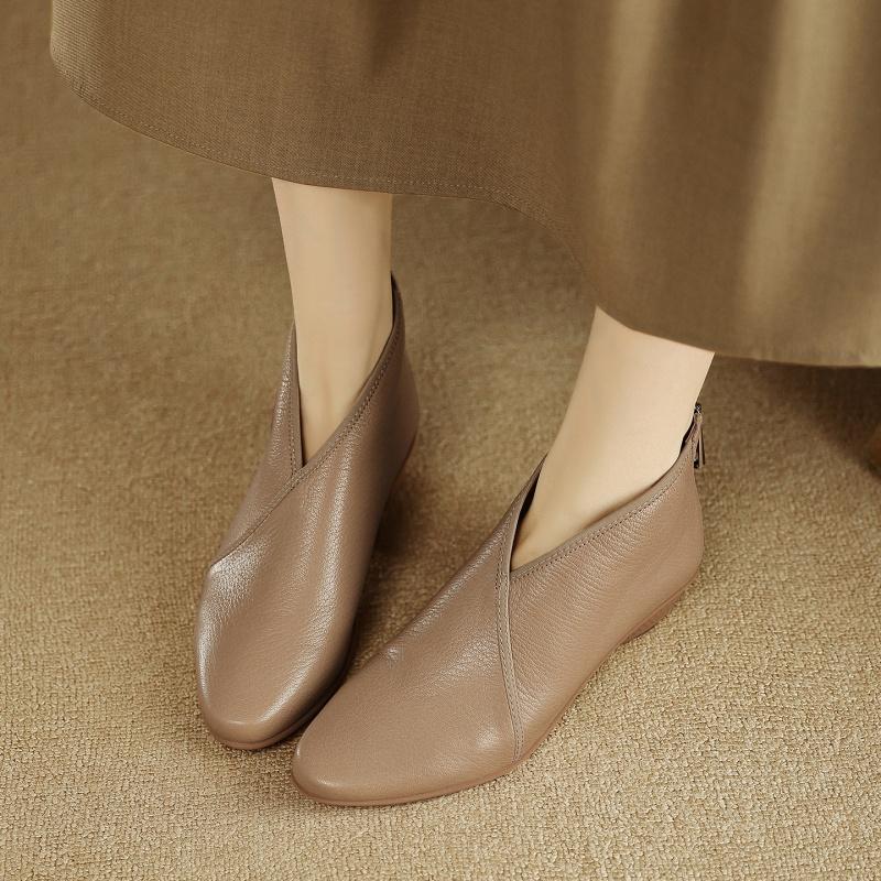 Fashion 2025 New Autumn Women Boots Genuine Leather Women Shoes Round Toe Chunky Heel Shoes Modern Ankle Boots Concise Chelsea Boots