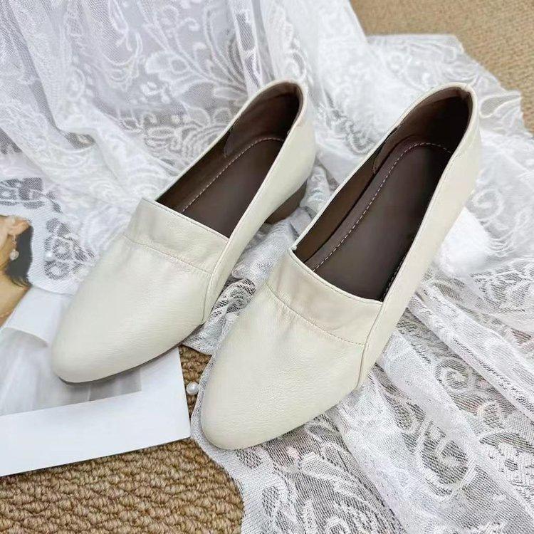 Comfortable single shoes spring new shallow mouth pointed flat shoes thick heel style grandma shoes soft sole
