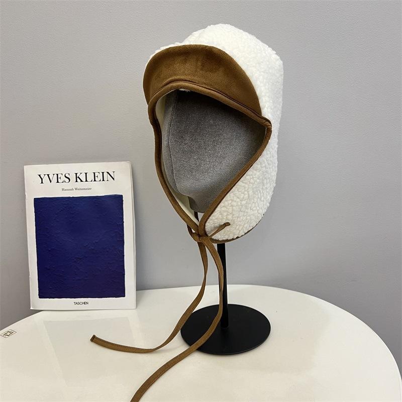 Lightweight and Simple Lamb Wool Winter Men and Women Outdoor Ear Protection Cold College Wind and Snow Hat Tide