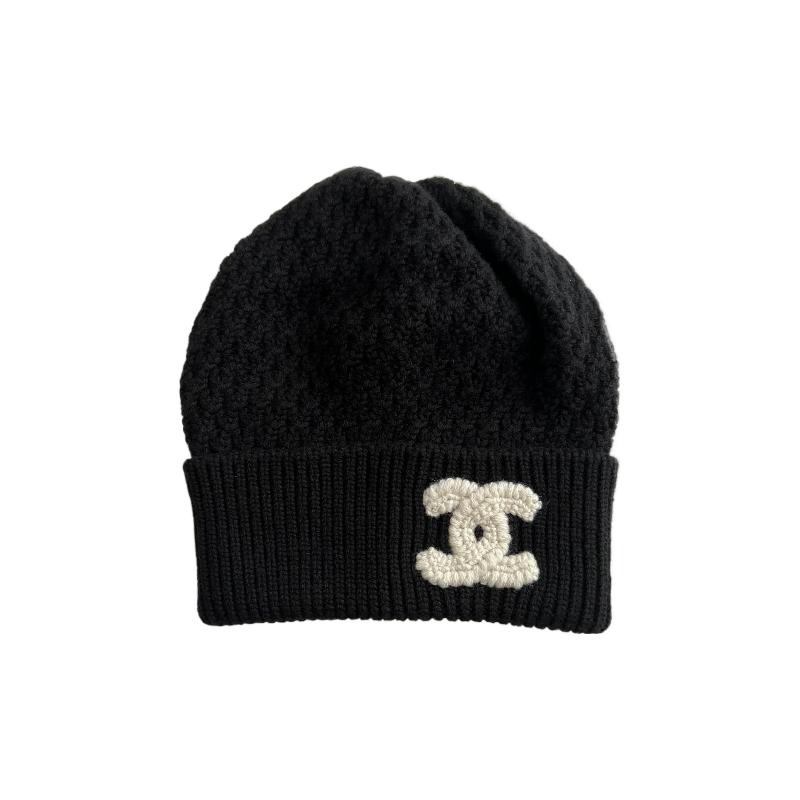 

CHANEL [23B] Logo letter knitted 100 cashmere wool hat for women, black чорний
