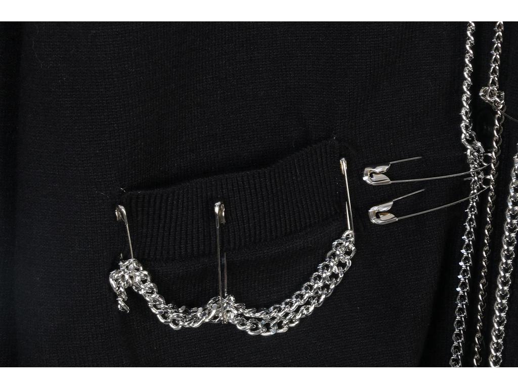Cárdigan Negro Holgado de Punto con Cadena de Imperdible - Inspirado en el Estilo de HyunA