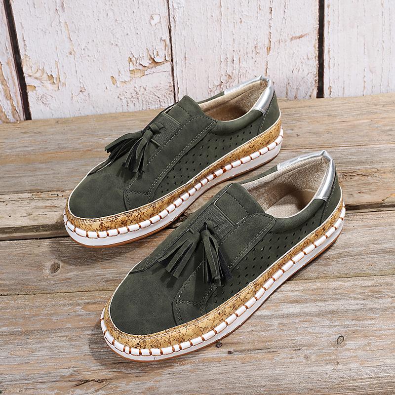 Retro Tassel Shoes Women Hollow Out Design Casual Flat Loafers Ladies Slip -On Sneakers Faux Nubuck Sport Zapatos De Mujer