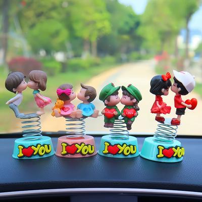 Liebevolle Anime-Paare Auto-Ornament Schüttelkopf Küssende Paare Figuren Auto Innenraum Armaturenbrett Dekoration Zubehör