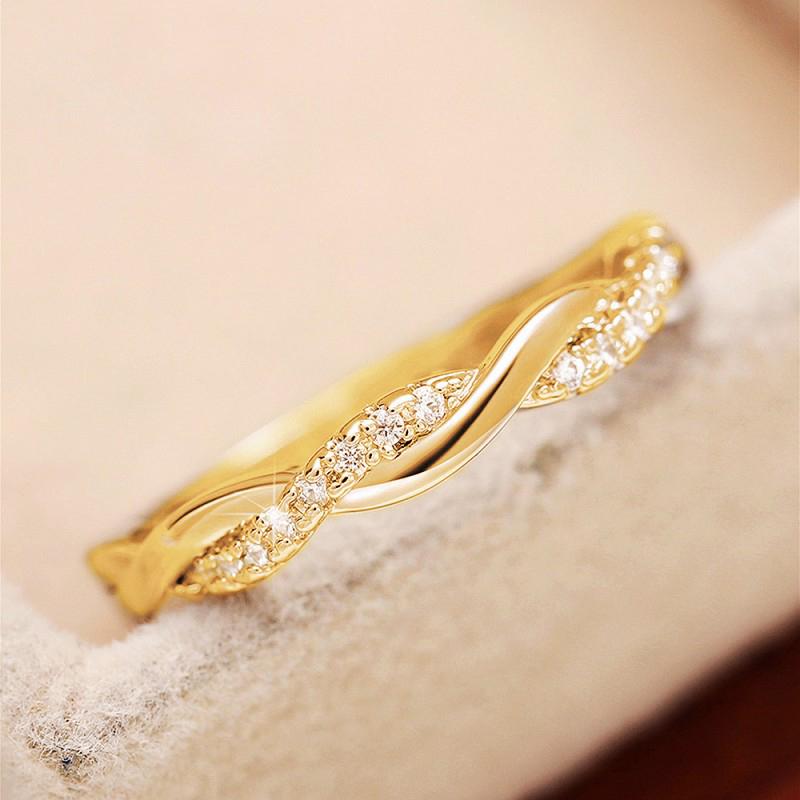 Fancy Women's Finger Ring Twist Band with Sparkling Cubic Zirconia Hot Wedding Engagement Rings Fashion Versatile Jewelry