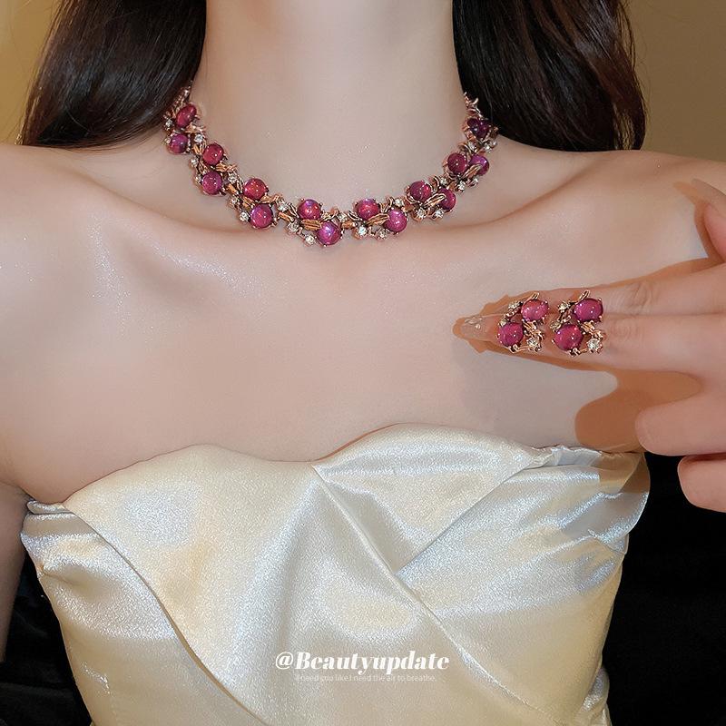 Vintage Rhinestone Flower Necklace & Bracelet Set - Elegant French Clavicle Chain for Autumn/Winter