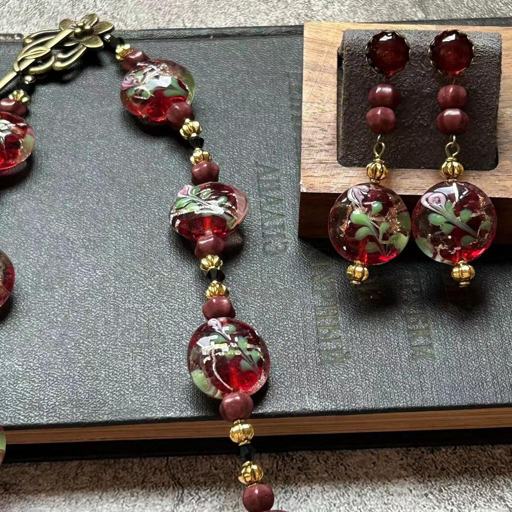 Flat and Round Three-dimensional Cake Red and Green Flower Glazed Handmade Gold Foil High-grade Glazed Necklace