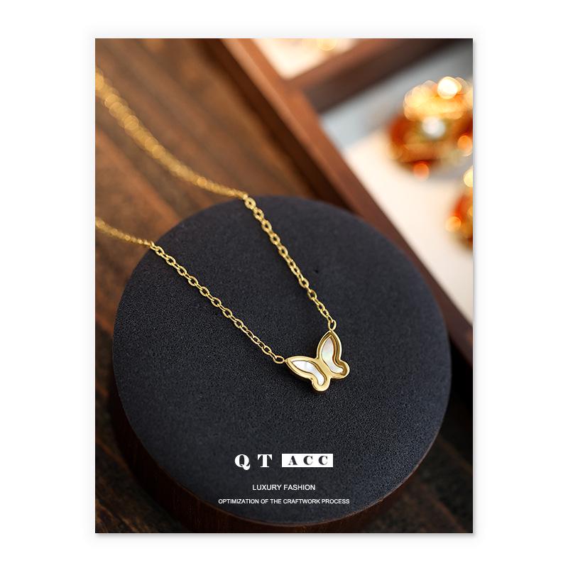 

Elegant Gold-Plated Mother-of-Pearl Butterfly Pendant Necklace - Titanium Steel