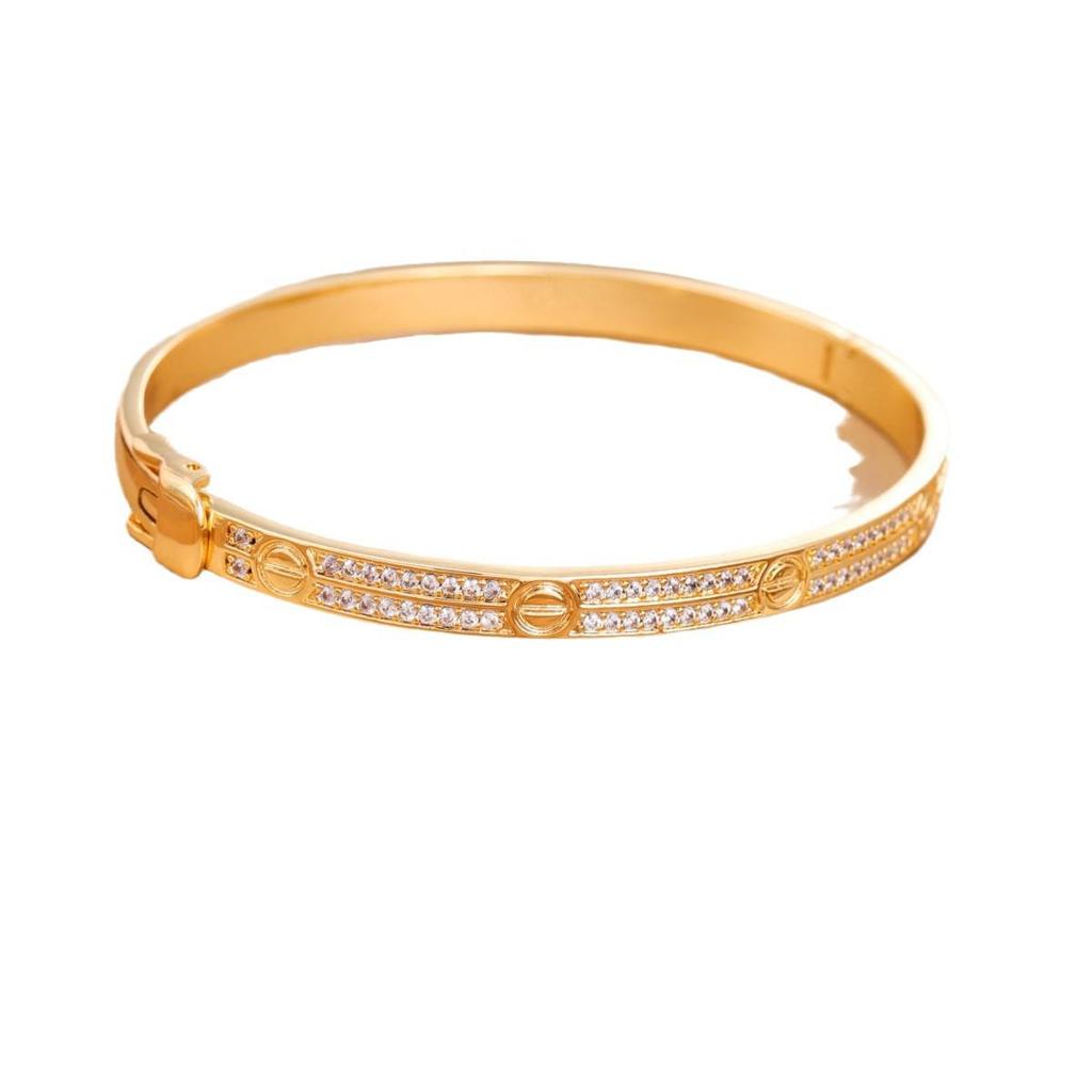 Exquisite Openable Star Bangle with Single Row Pave Diamonds - Trendy, Luxurious Statement Jewelry