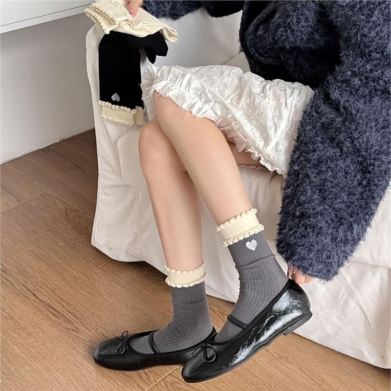 Female Summer Thin Ballet Style Love Embroidery Cylinder Stack Socks
