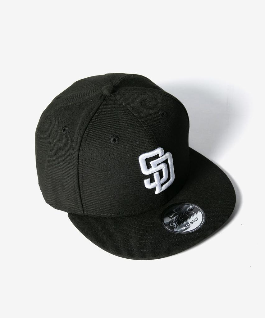 New Era 9FIFTY Black White Black x Free Size & Cap, White, [Used]