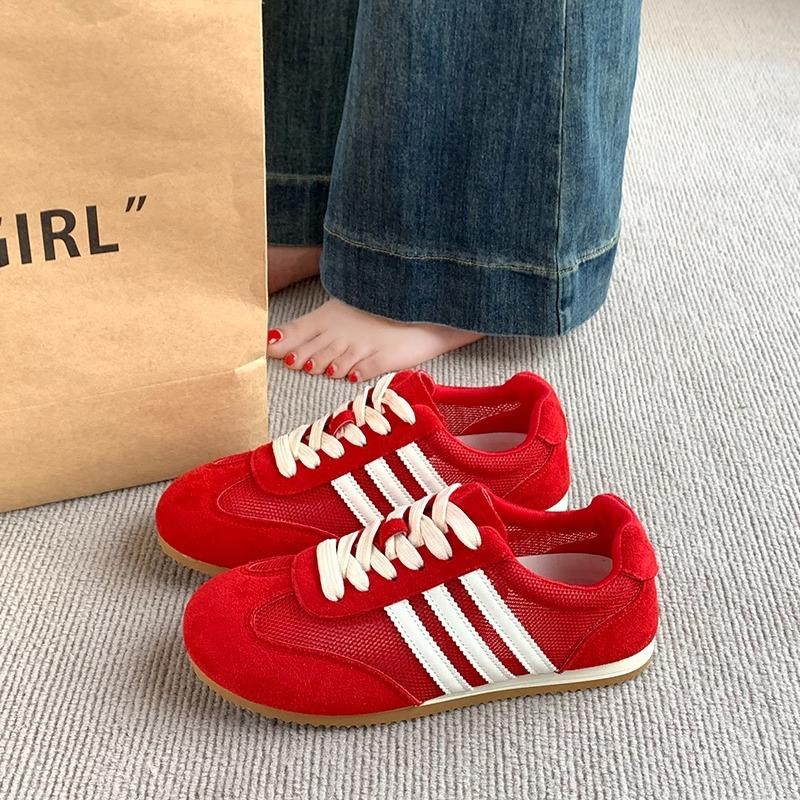 

Кроссовки Форреста Гампа ретро немецкие тренировочные кроссовки женские 2025 новая летняя бомба супер огонь универсальные на плоской подошве спортивная и повседневная обувь 40