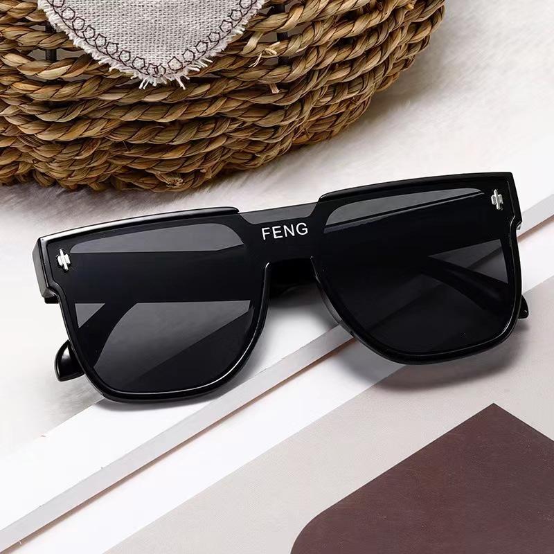New children s sunglasses large frame box boys and girls fashion street shot large frame Internet celebrity glasses personalized baby