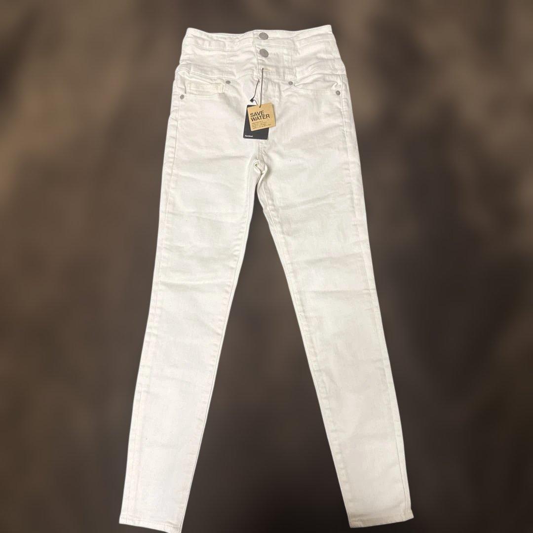 [New and in good condition] AZUL by moussy High Waist Denim White S
