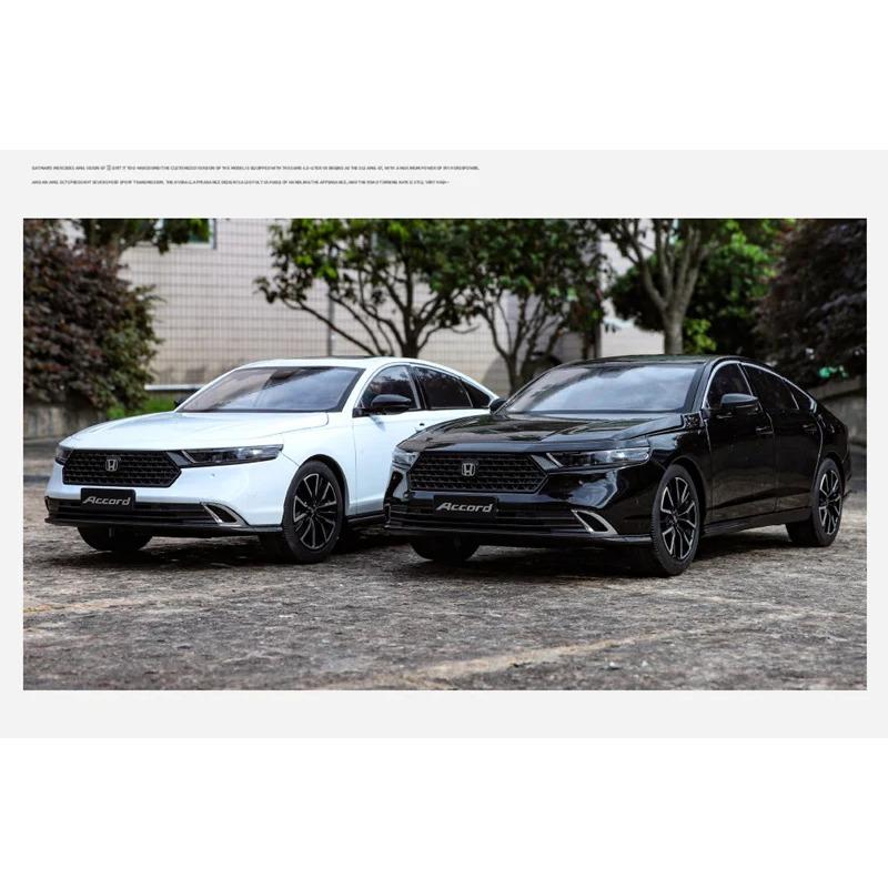New 1/18 HONDA Accord Alloy Car Model Diecasts Metal Vehicles Car Model High Simulation Sound and Light Collection Kids Toy Gift