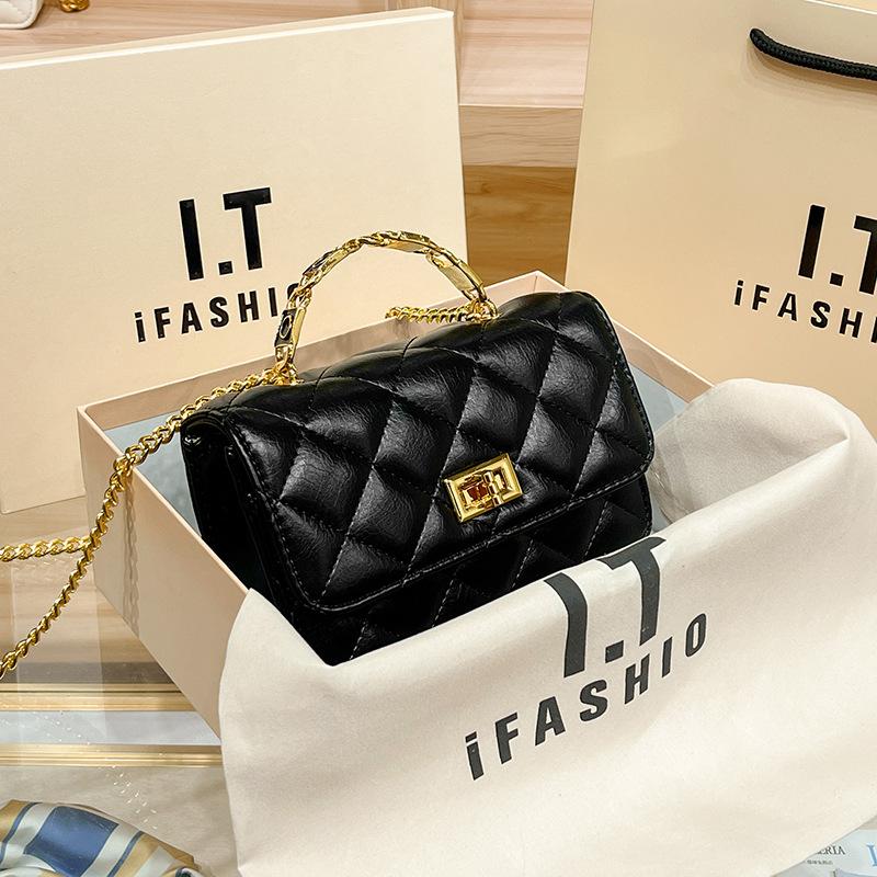 

Xiaoxiangfeng Temperament Women s Bag New Grid Chain Shoulder Fashionable Versatile Handbag Crossbody Trendy Small Square 18cm