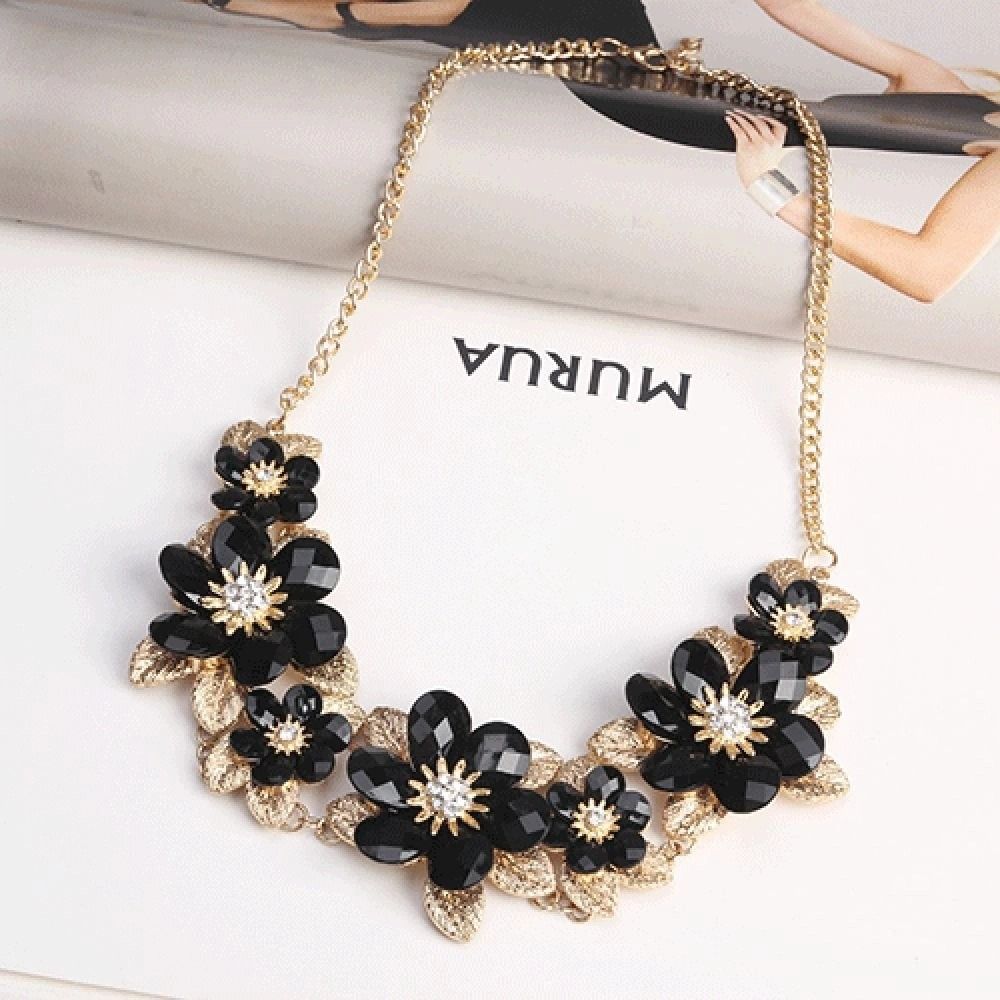 Rhinestone Necklace Earring Ring Set Exquisite Clavicle Chain  Jewelry Accessories