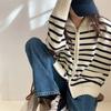Herbst und Winter neue lockere modische gestreifte Strickjacke Damen vielseitige lässige warme Reißverschluss-Pulloverjacke Damen