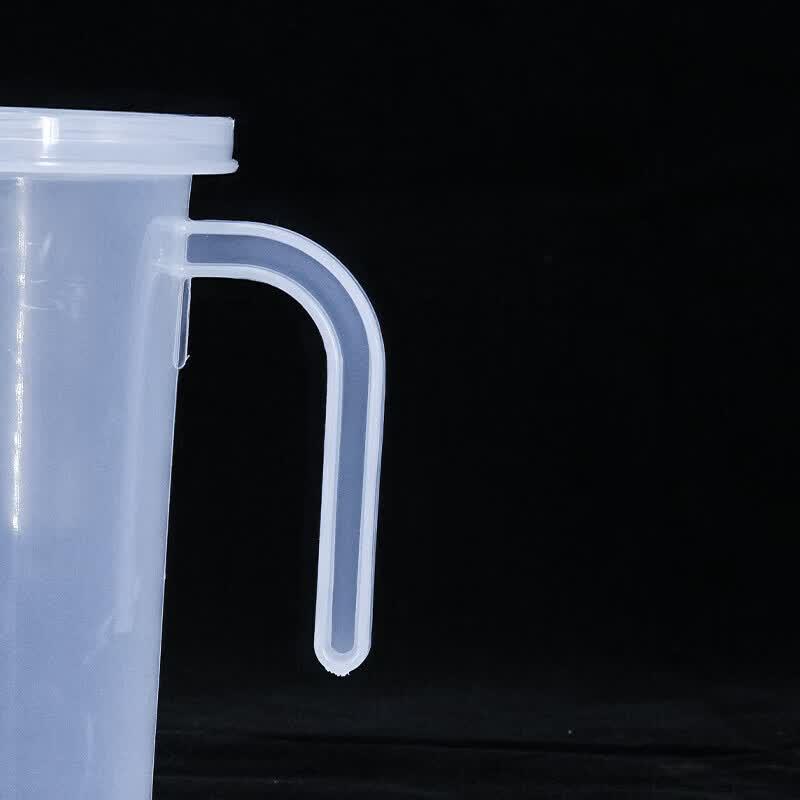 Plastic Measuring Cup with Lid