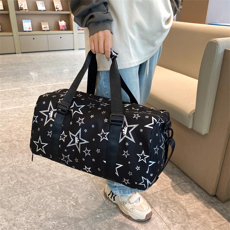 Spacious Travel Bag with Shoe Compartment and Wet/Dry Separation, Hand-Carry Sports & Leisure Design.