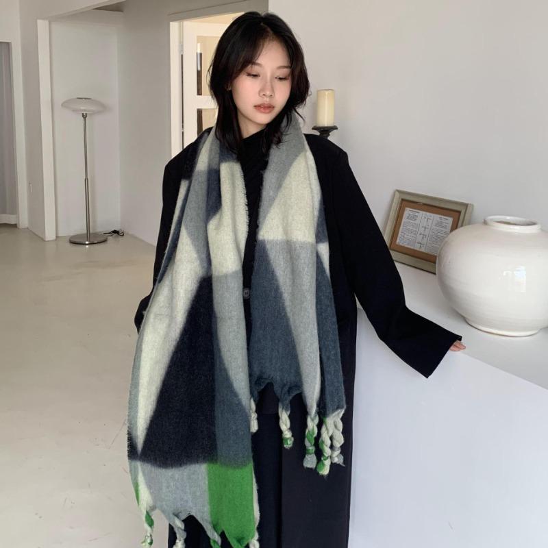 Winter new color matching scarf women's soft waxy shawl thickened warm long fashion versatile scarf