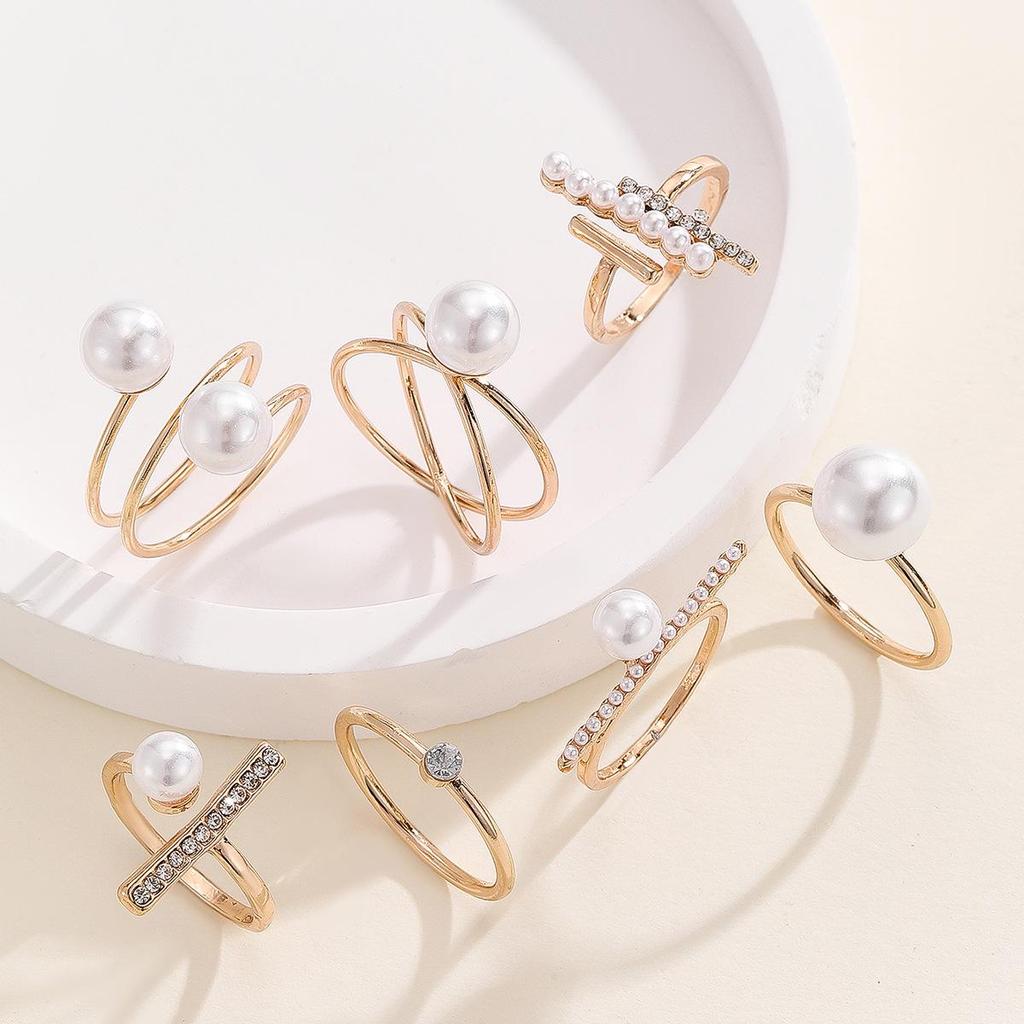Elegant Pearl Ring Set for Women: Fashionable, Luxurious, Unique Design, 7 Adjustable Rings for Index Finger.