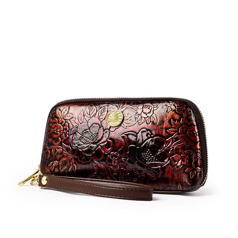 Elegant Embossed Floral Zipper Wallet for Women – Vintage Clutch with Gold Accent
