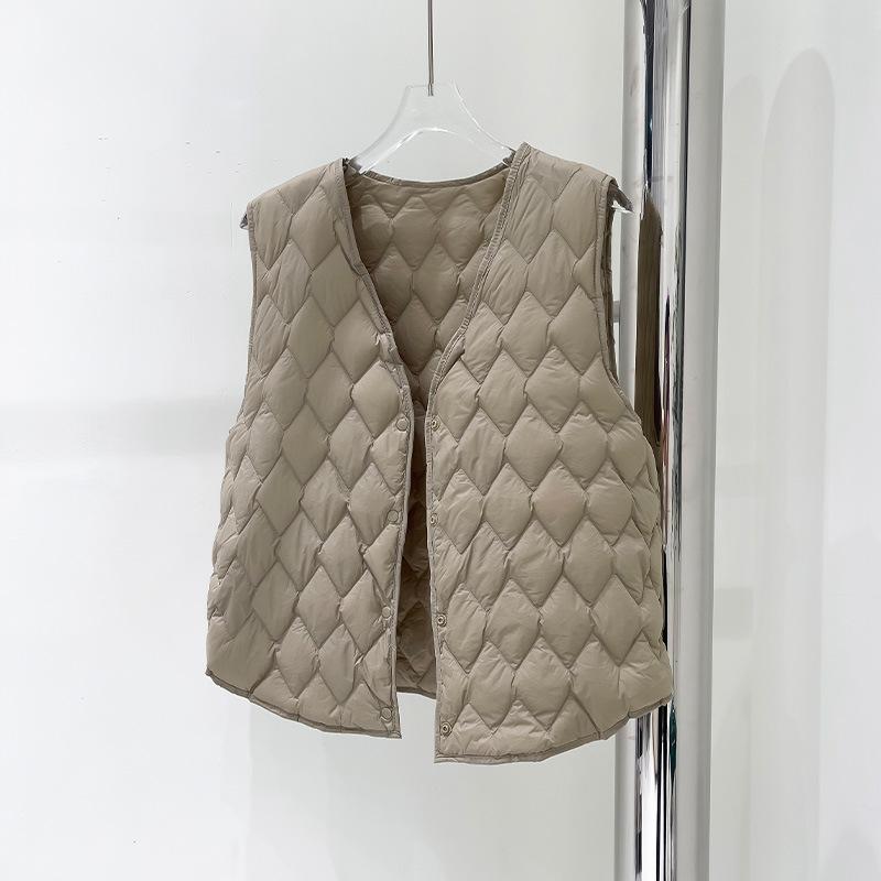 

Ромбовидный пуховый жилет женский теплый внутренний легкий подкладка осенний новый внутренний тонкий воротник короткий жилет 2XL (72.5 kg - 80 kg) хаки