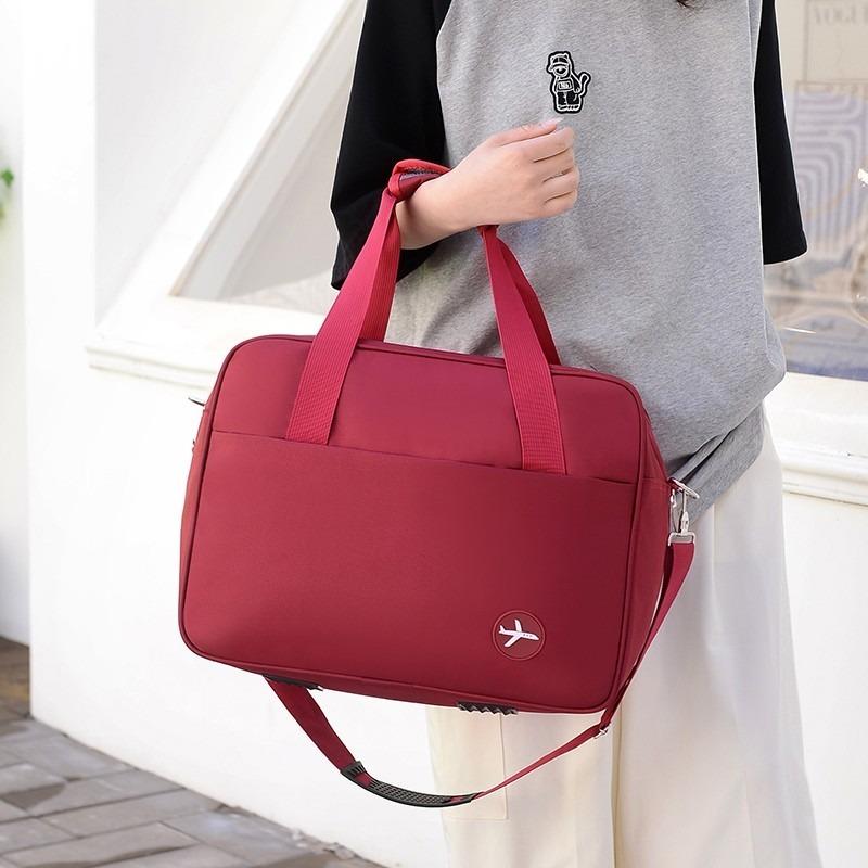 Flight-Friendly Travel Duffle Bag Lightweight Travel Bag Versatile Carry-On Tote Bag Suitable for Travel Business Trips Weekend Overnight Stays Bag