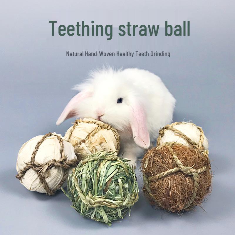 Hand-Woven Straw Chew Ball for Small Pets: Alleviates Boredom in Rabbits, Chinchillas & Guinea Pigs