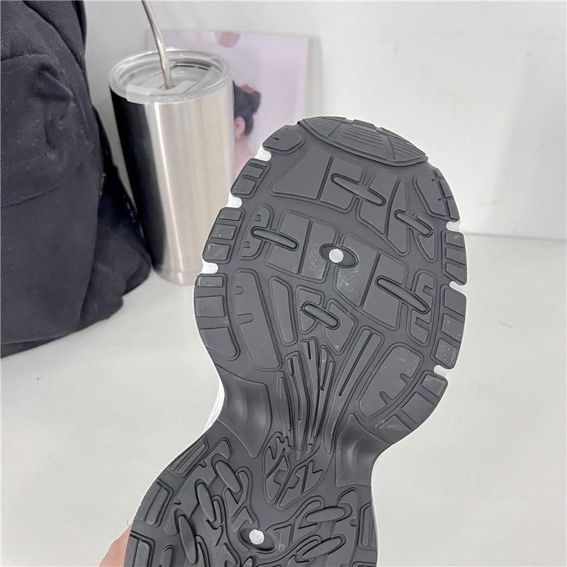 Summer Women's Luxury Designer Fashion Fitness Chunky Running Sneakers Breathable Tennis Increased Jogging Vulcanized Trainers