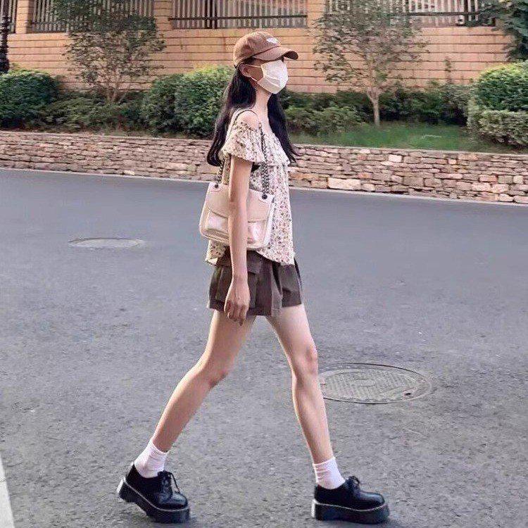 Damen 2025 Retro Plateau Schnür-Martin-Schuhe: Internet-Promi-Stil, Ledersohle mit dickem Profil, JK-Mode