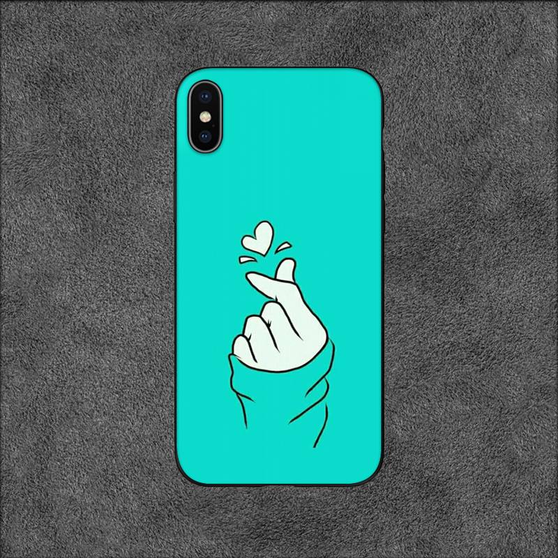Love On the Finger Kpop Heart Phone Case For iPhone 11 12 Mini 13 14 Pro XS Max X 8 7 6s Plus SE XR Shell