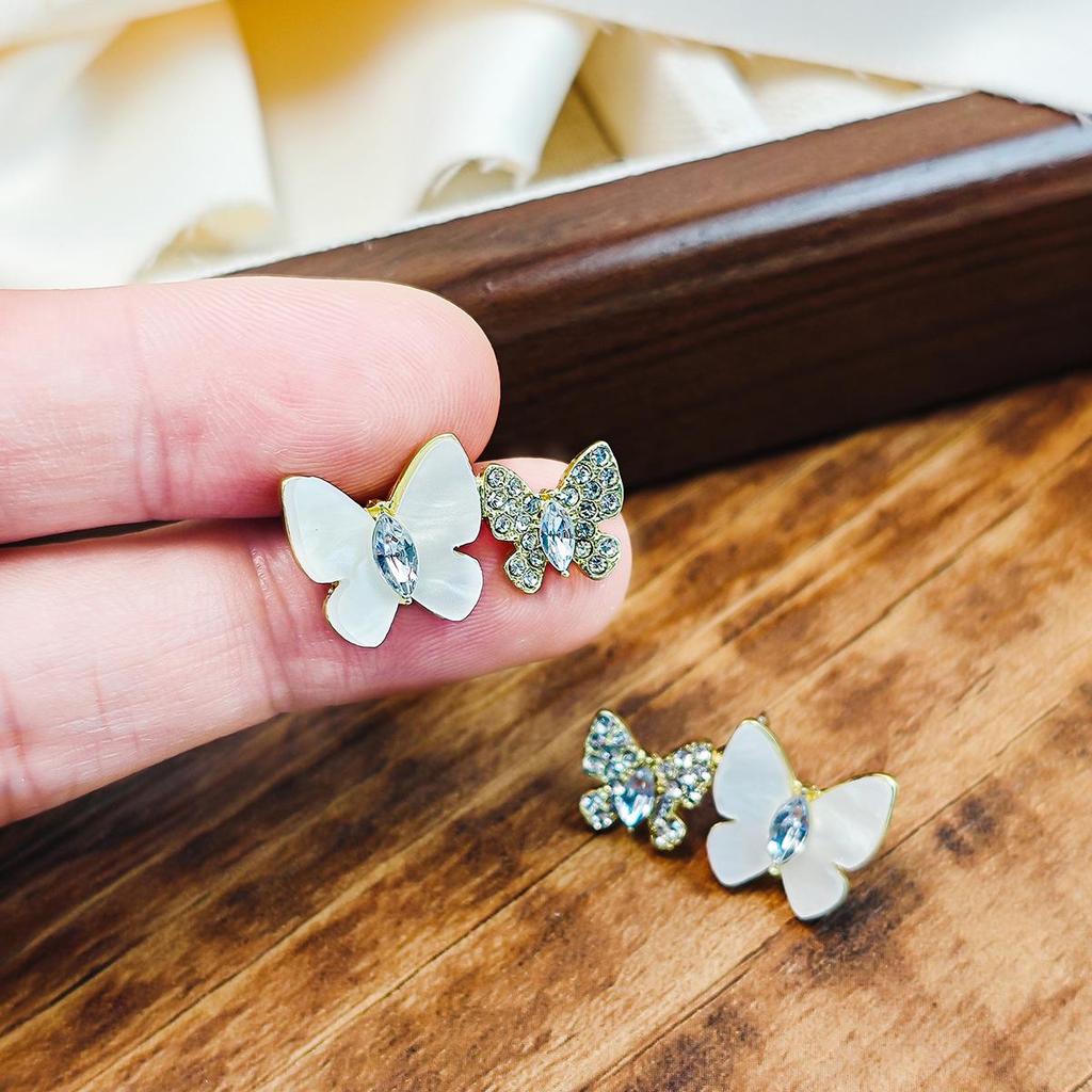 Silver Needle Design Butterfly Rhinestone Stud Earrings for Women - Simple & Versatile