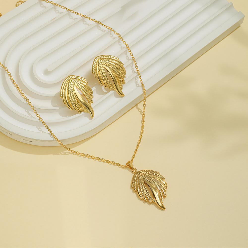 Luxury Geometric Leaf & Flower Earrings Necklace Set
