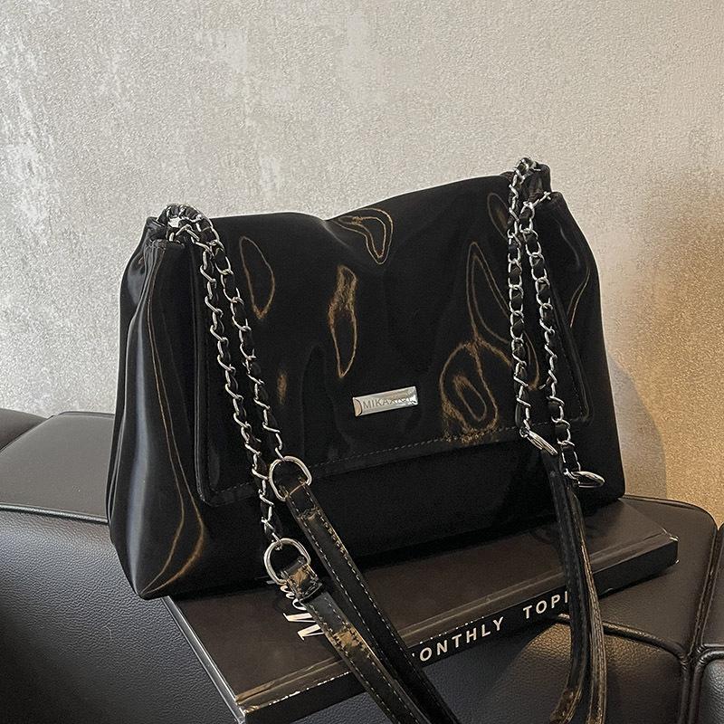 Niche Design Chain Portable Large Bag Women's Bag 2025 New Simple Tote Bag Versatile Shoulder Bag Underarm Bag