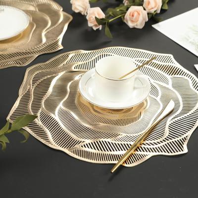 PVC Placemat Heat-Resistant Reusable Table Mat Hollow Rose Shape Insulation Pad for Dining Table Decoration