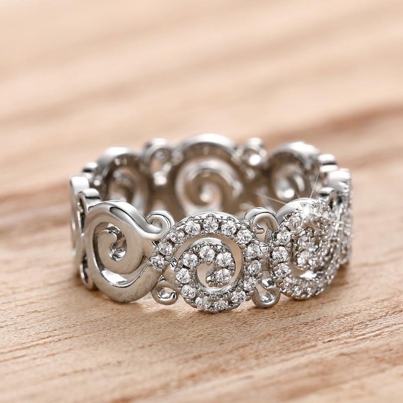 Huitan Hollow Pattern Design Women Rings with Brilliant Cubic Zirconia Temperament Bridal Wedding Accessories New Trendy Jewelry